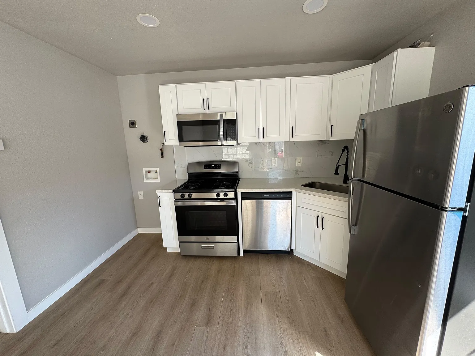 1 bed, 600 sqft, $950 — Photo 3