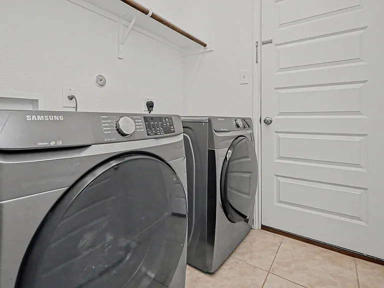 5602 Daniel Way — Photo 18