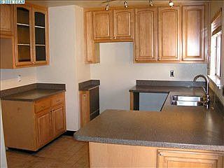 5th image of 2251 Renwick Ln