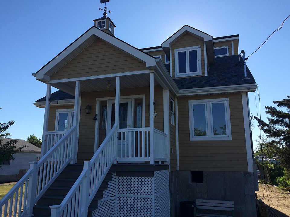 1st image of 25 Riverdale Ave