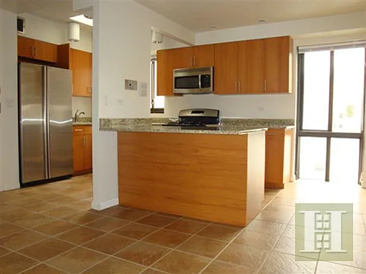 Rented by Halstead Real Estate | media 10