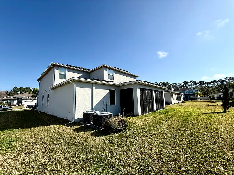 1742 Chatsworth Cir — Photo 9