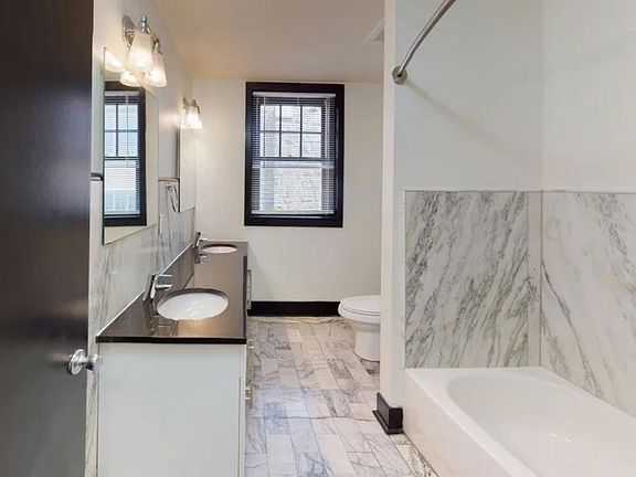 4th image of 608 E Armour Blvd APT 201