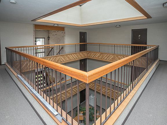 3rd image of 234 Brunswick Dr