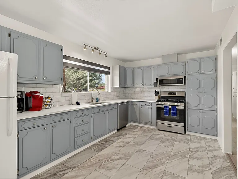 4707 Marquette Ave NE — Photo 7
