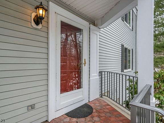 2nd image of 299 Riveredge Dr