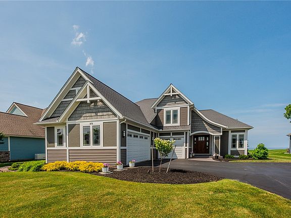 4th image of 373 Coastal View Dr