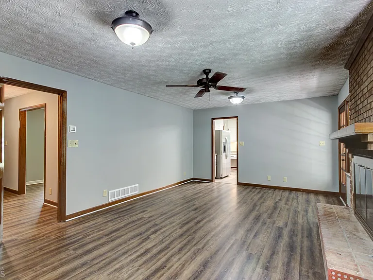 130 Aspen Way — Photo 24