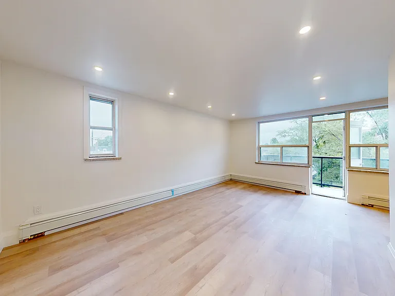1 Marquette Ave — Photo 91
