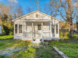 218 Walker Ave, Graham, NC 27253