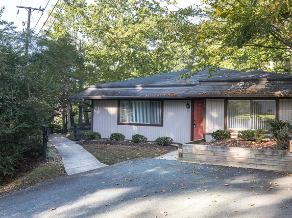 101 W Park Dr APT A, Charlottesville, VA 22901