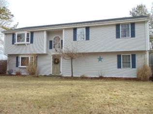 1 Wren Ter, Wareham, MA 02571