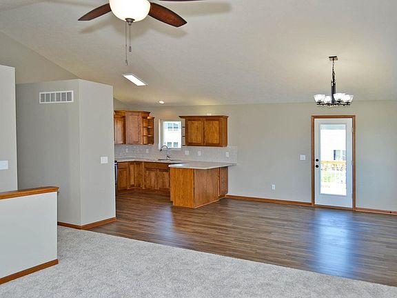 4th image of 7524 S 79th St