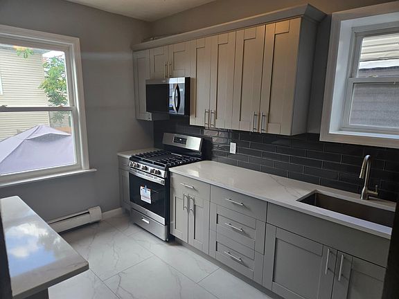 4th image of 30 Irving St #1