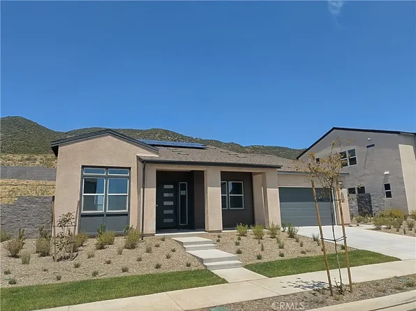 15936 Conservatory Dr, Fontana, CA 92336