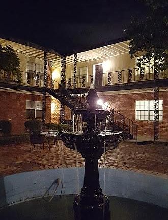 5th image of 555 S McDonough St APT 06B
