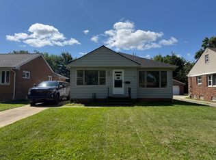 10761 Barrington Blvd, Parma Heights, OH 44130
