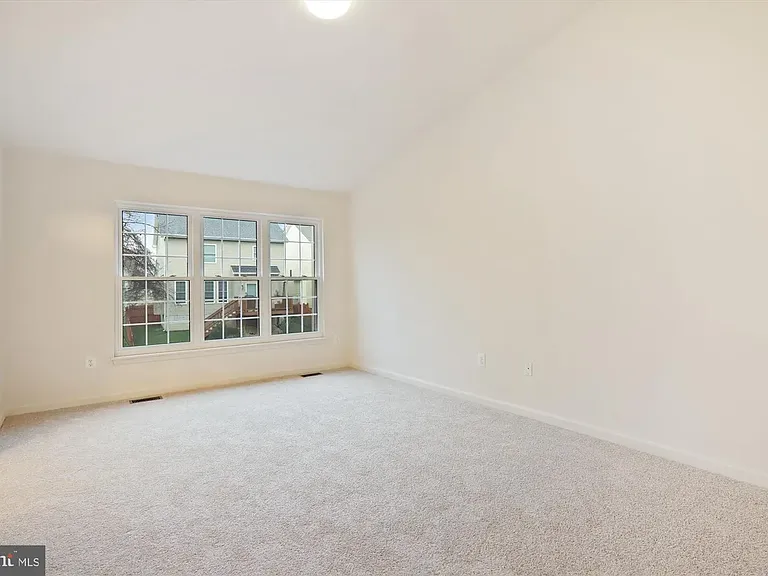 12407 Carters Grove Pl — Photo 10