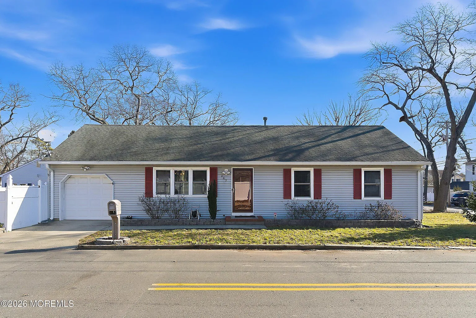 485 Monmouth Avenue photo 1
