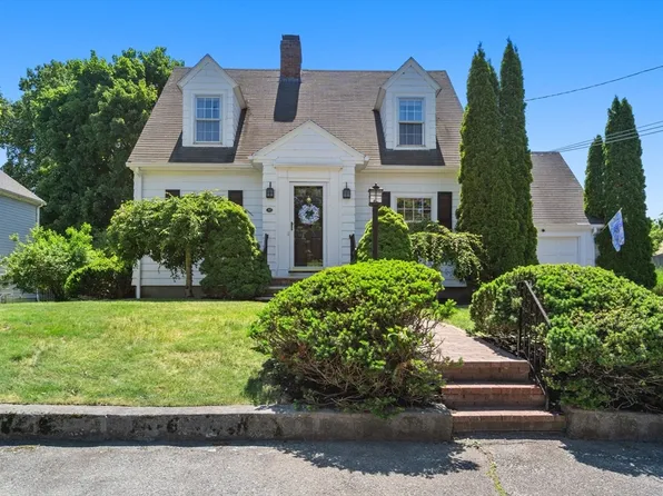 30 Park St, Milton, MA 02186