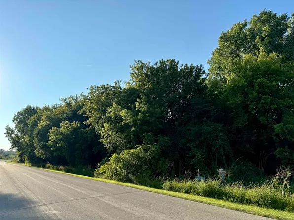 Indian Point Rd, Oshkosh, WI 54901