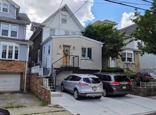 34 W 48th St #2, Bayonne, NJ 07002