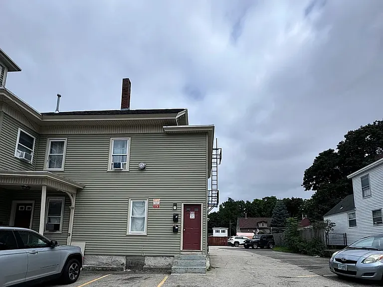 40 Amherst St #10 — Photo 12