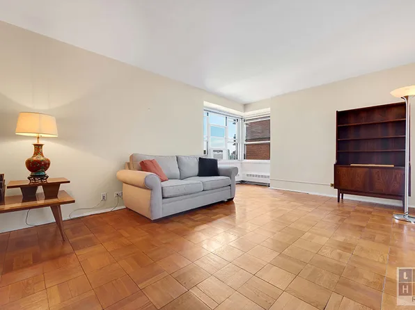 477 Fdr Dr image 1 of 8