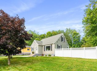 2327 Hillcrest Dr, Duluth, MN 55811