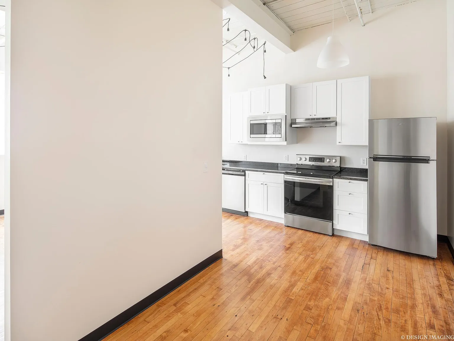 345 Taunton Ave — Photo 4