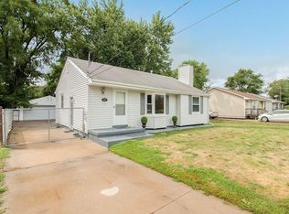 612 SW 60th St, Des Moines, IA 50312