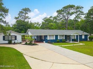2713 Guillotteville Rd, Gautier, MS 39553