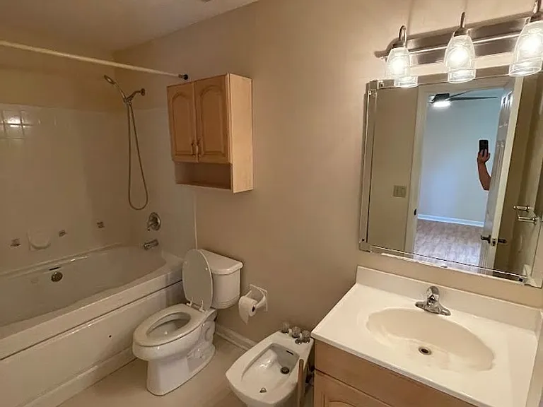 109 Waterman Rd — Photo 10