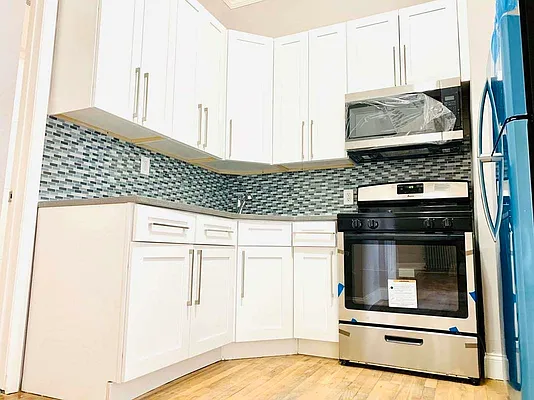 Rented by Blue Egg Realty Corp | media 8