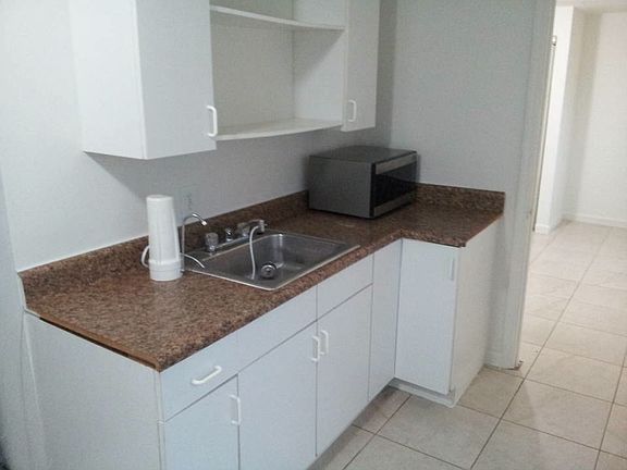 4th image of 10020 Caribbean Blvd