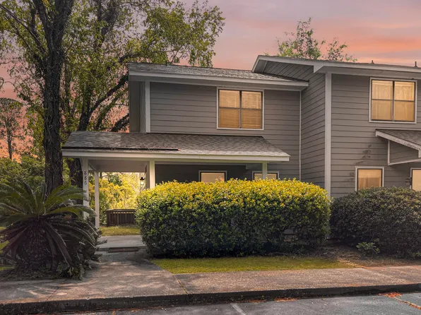 886 Simpkins St, Charleston, SC 29412