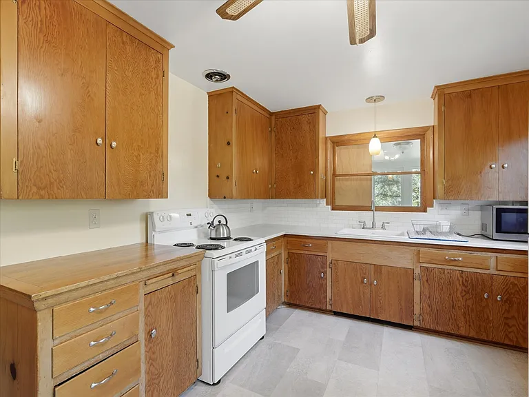 45695 Lauri Ln — Photo 11