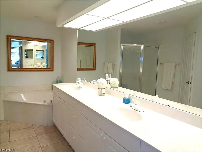 515 Laguna Royale Blvd #102 — Photo 21