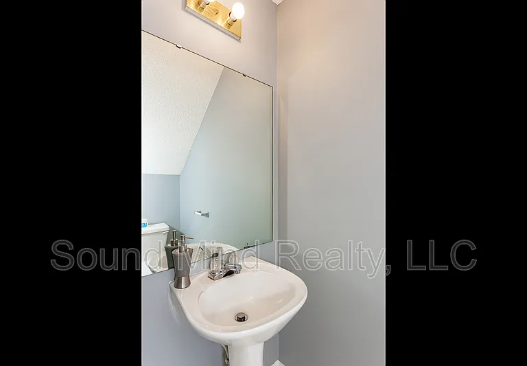 2809 Ferret Ct — Photo 11
