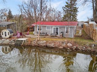 1071 C Lakeside Dr, Prince Edward County, ON K0K1T0
