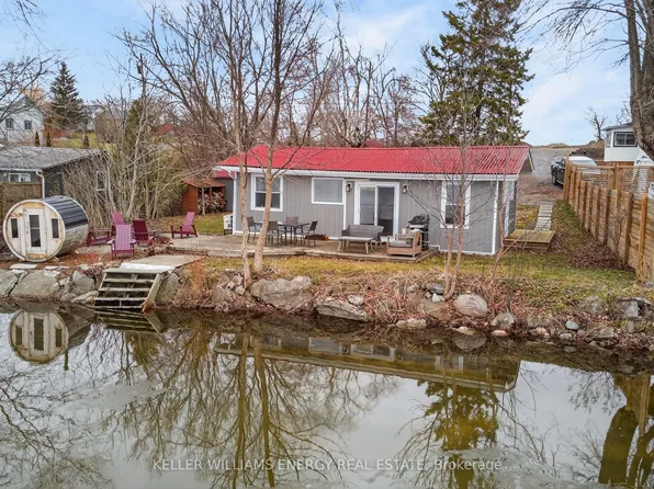 1071 C Lakeside Dr, Prince Edward County, ON K0K 1T0