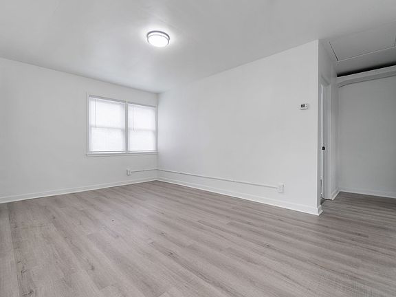 2nd image of 33 Midland Heights Cir #A