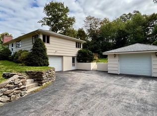 13 Westview Dr, Sutton, MA 01590