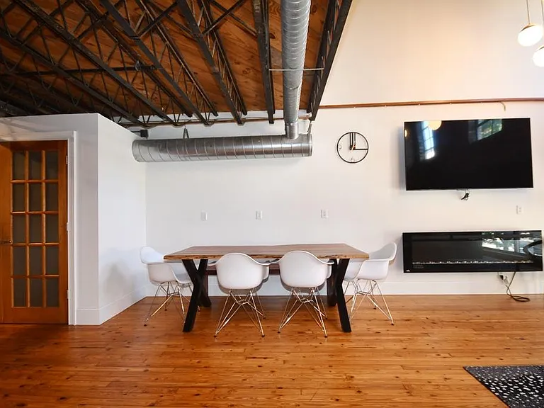 55 E Main St #207 — Photo 4