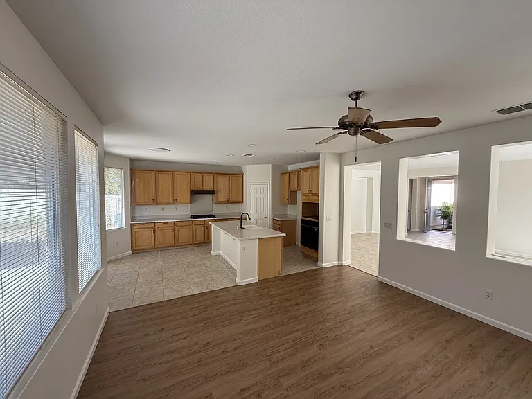 3419 Mas Amilos Way — Photo 4