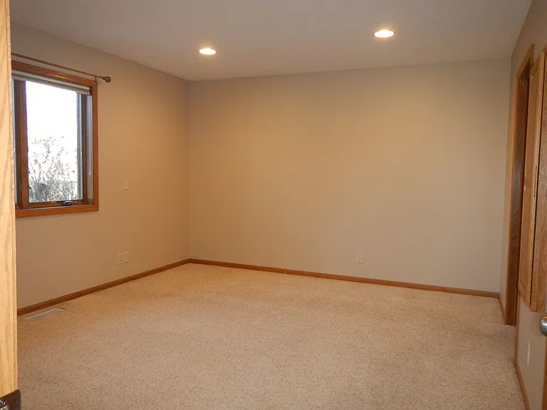 459 Jefferson St — Photo 9