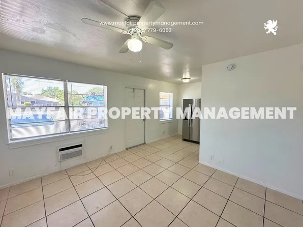 225 S B St, Lake Worth, FL