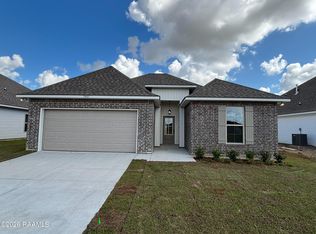 7401 Alley Oak Ln, Maurice, LA 70555