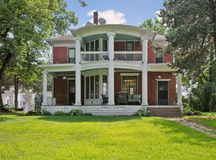 210 Dean Ave E, Champlin, MN 55316