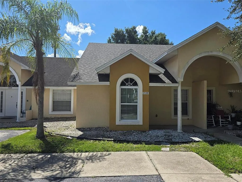 2 bed, 2.0 bath, 854 sqft, $1,600 — Photo 2